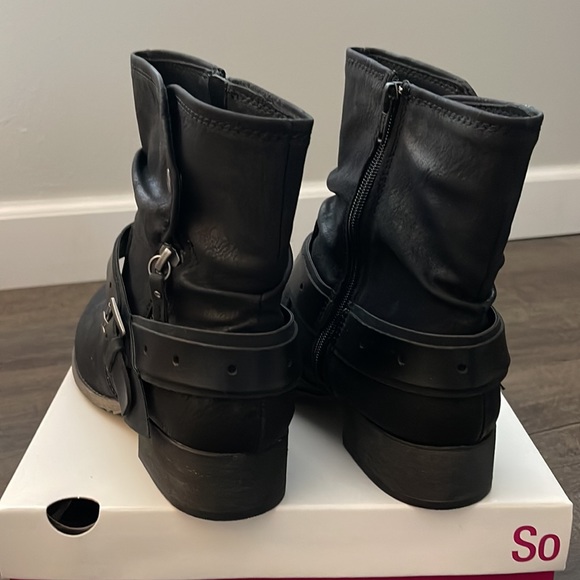 So Ankle Boots - Picture 3 of 4